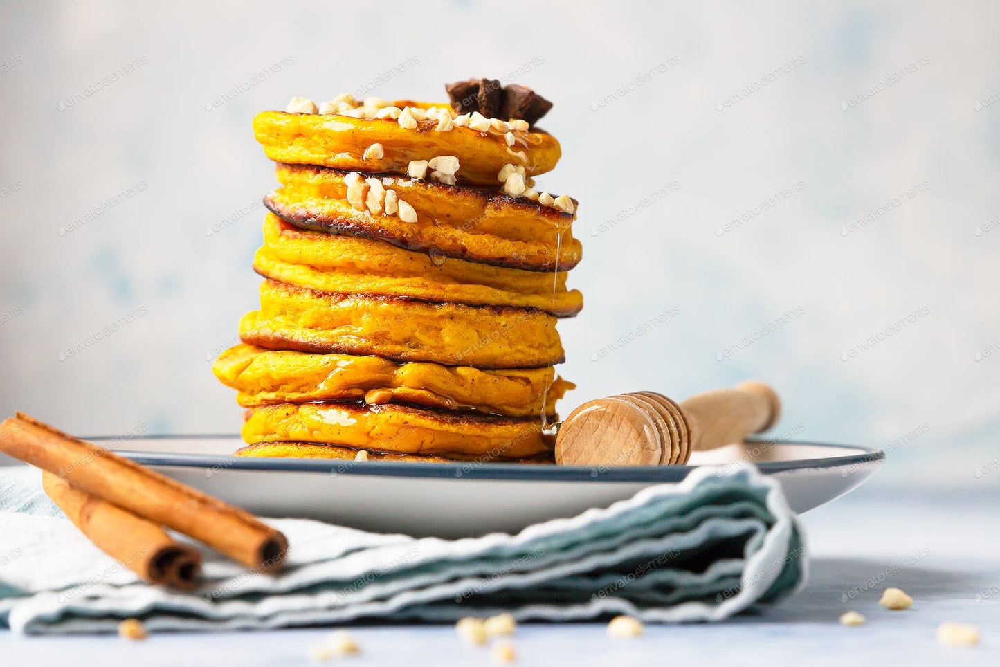 PUMPKIN PANCAKES WITH PUMPKIN MAPLE SAUCE - The Spice Guy