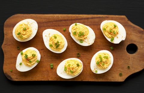 Sriracha Pow Deviled Eggs - The Spice Guy